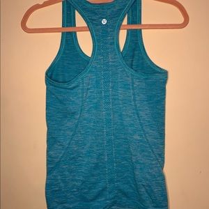 T shirt sport / work out